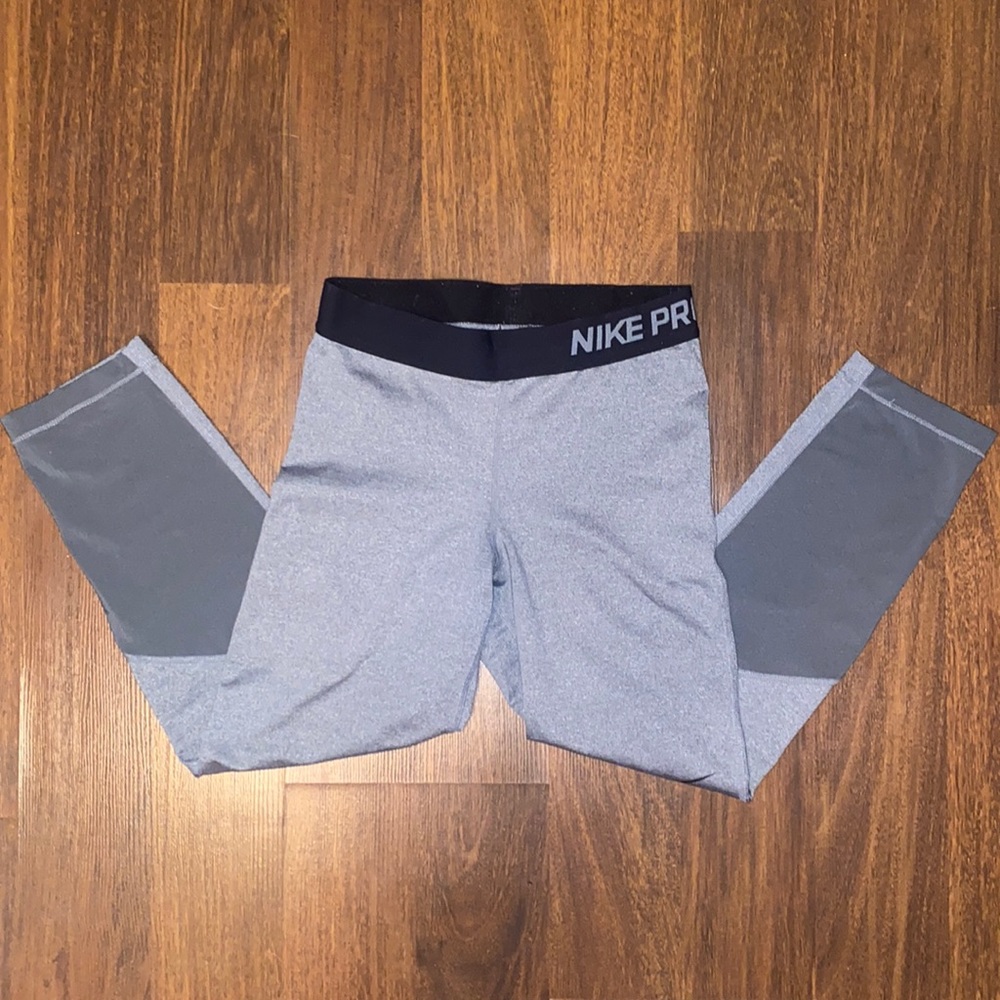 Nike Pro Crop Leggings